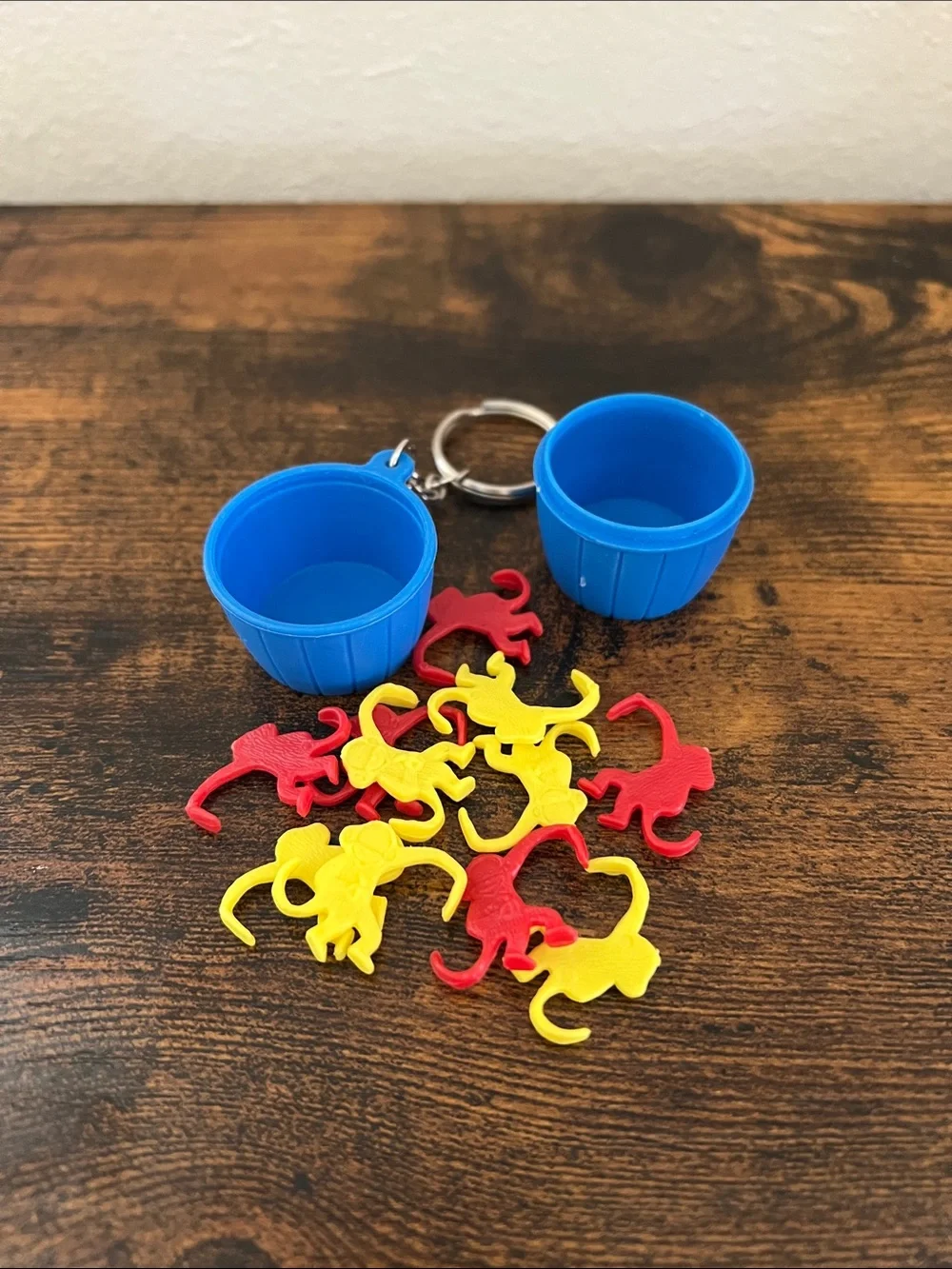 Barrel of Monkeys Game Mini Classic Travel Kids Gifting